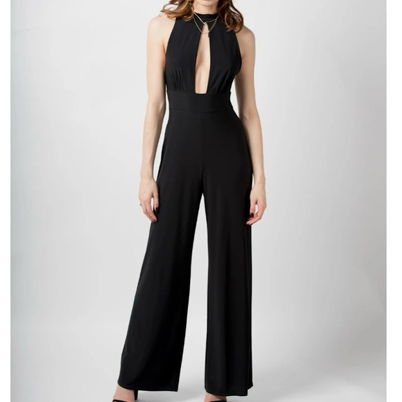 LIKE NEW Wide Leg Keyhole Front “Fleabag” Black Women’s Jumpsuit - Picture 1 of 11